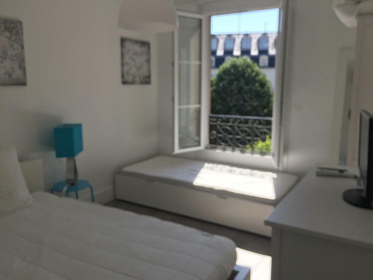 Le Jardin Darcy Liberte Hyper Centre Gare-Ville Parking Public Payant Dans La Rue Dijon Bagian luar foto